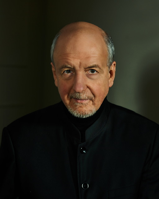 András Weber headshot